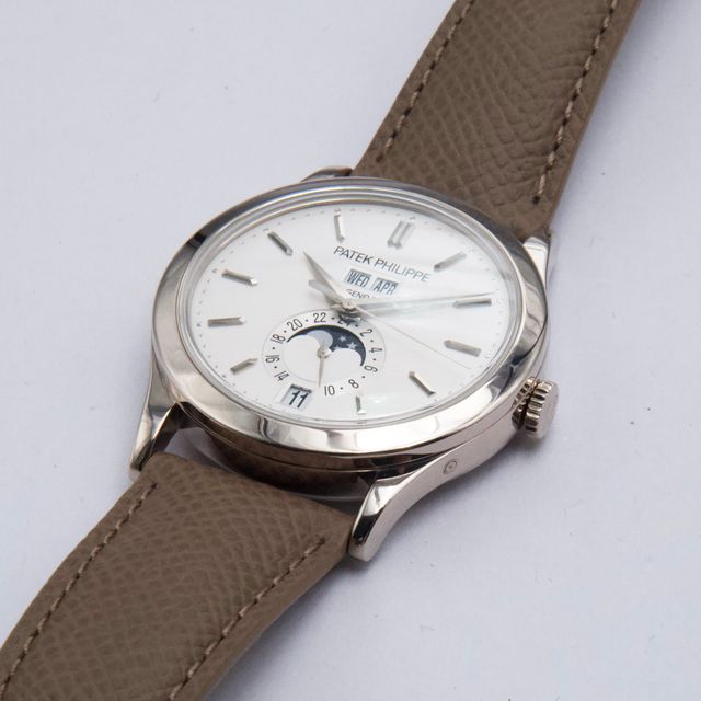 Patek Philippe Complications 5396G-011 Image 2